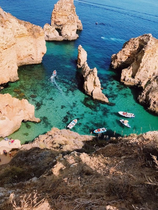Lagos, Algarve : Incontournables, plages sublimes et richesse culturelle | Guide touristique